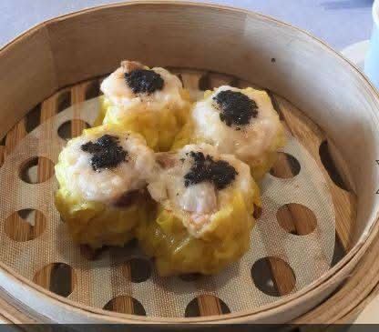 Steamed Pork Dumpling with Black Truffle (Shu Mai) 黑松露燒賣